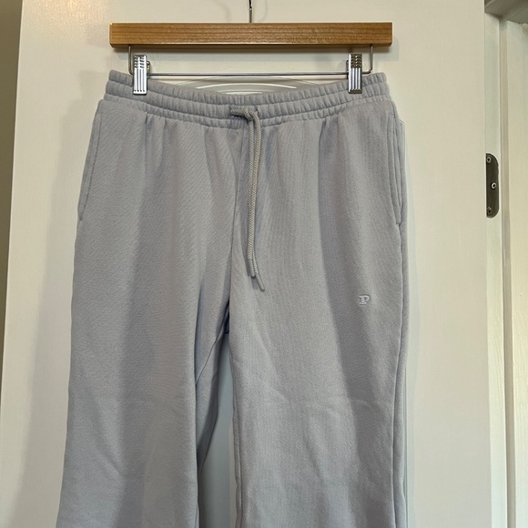 Victoria’s Secret Pink IVY Fleece Split-Hem Flare Sweatpants- Hydrangea Blue SP - Picture 5 of 10